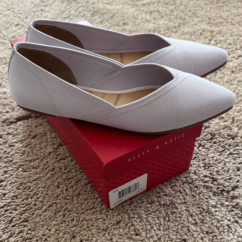 Kelly & Katie Textured Ballet Flats in Light Lilac